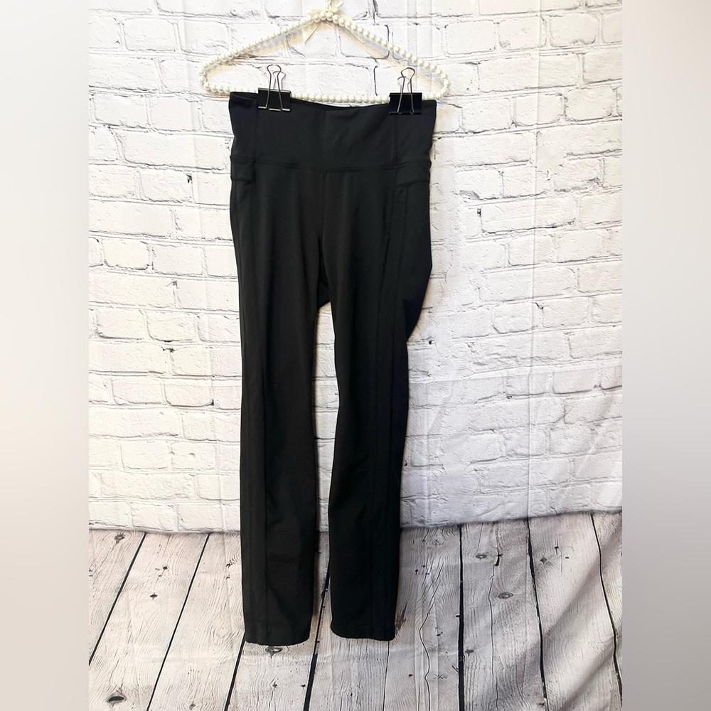 ATHLETA Black Stretch Pilayo® Straight Up Yoga Studio Gym Capri Leggings size S